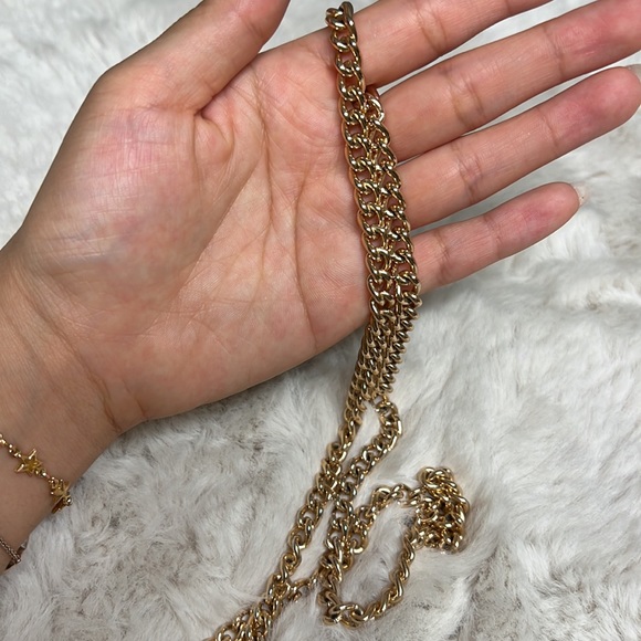 Coach black leather cross body bag with heavy gold chain - Picture 12 of 12